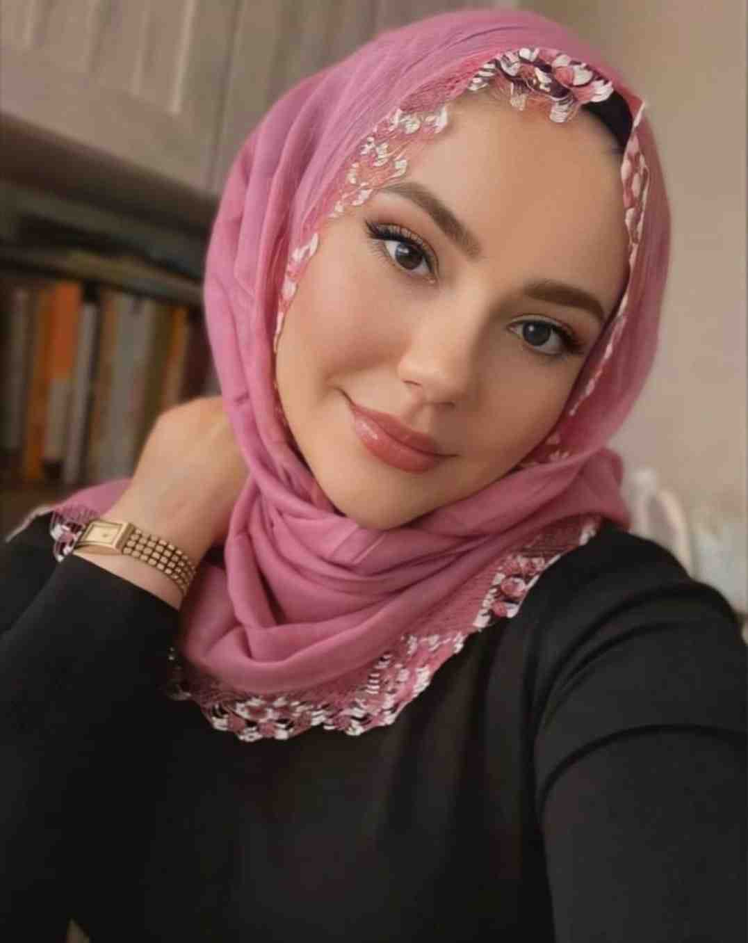 Hocalar Seanslık Bayan Escort Aysel
